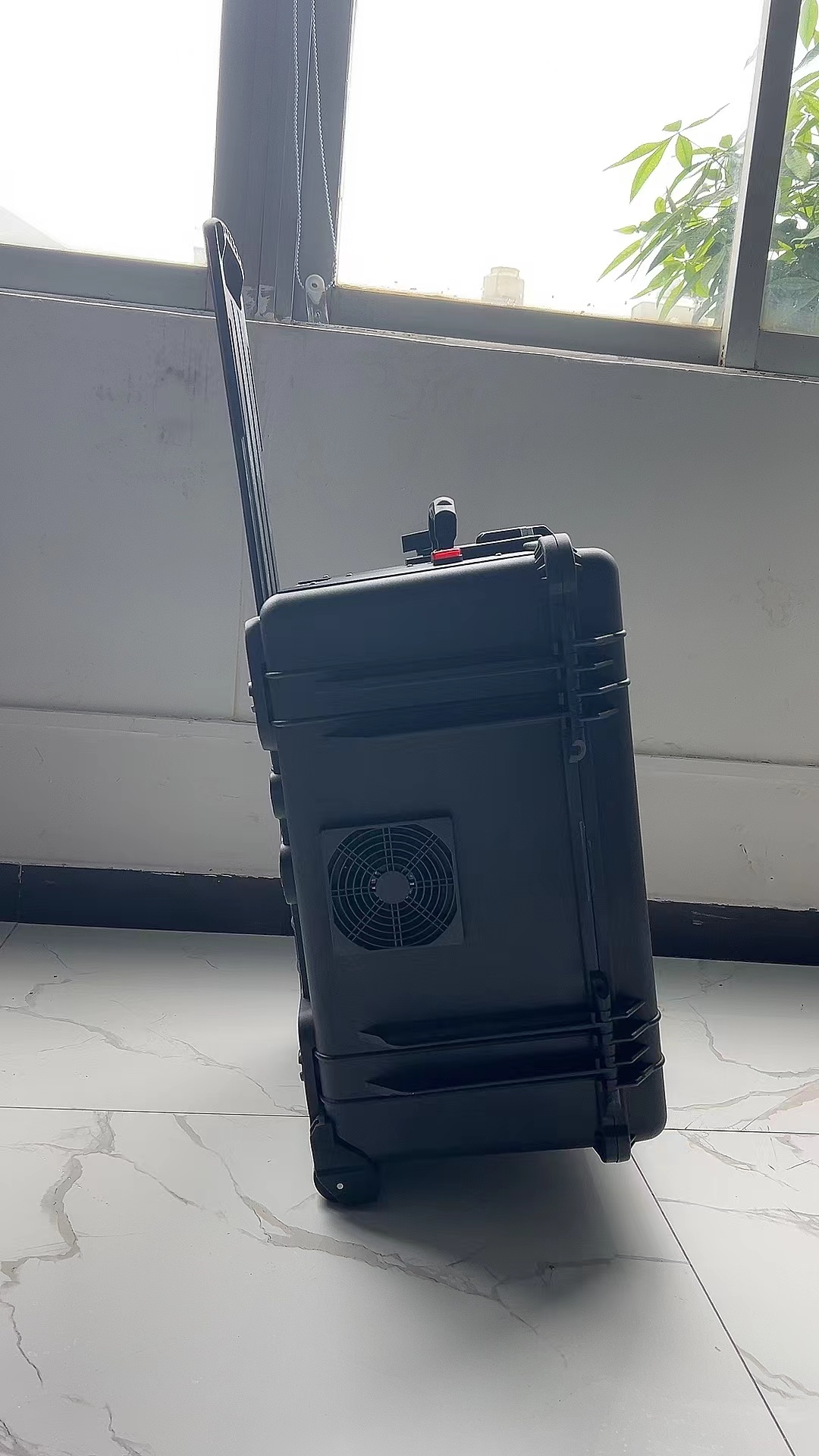 遂平手拉箱型移动通信干扰器